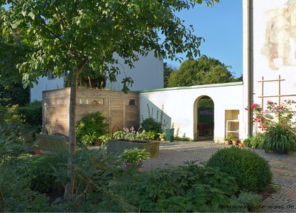 Vorgarten Brunnen Treppe